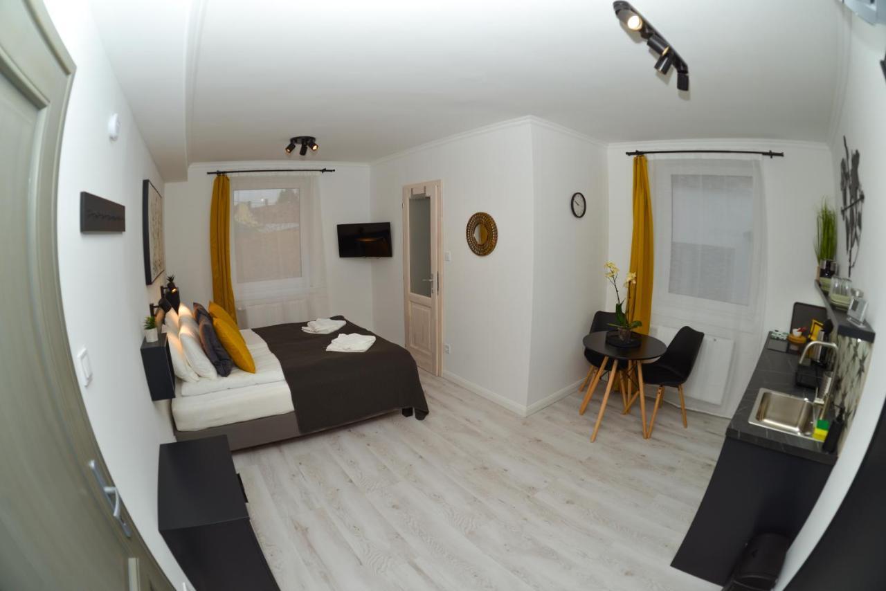Raba92 Apartman House Kültér fotó